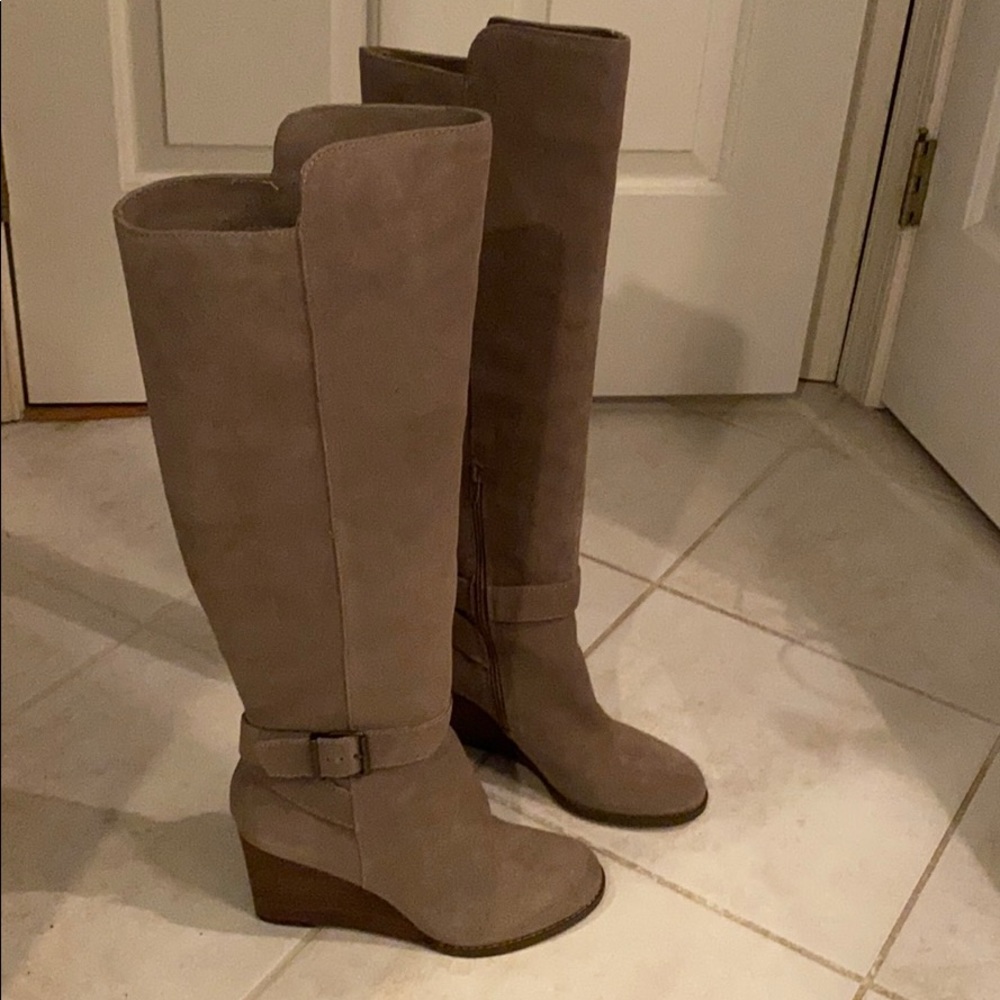 Sole Society Mushroom suede boots!